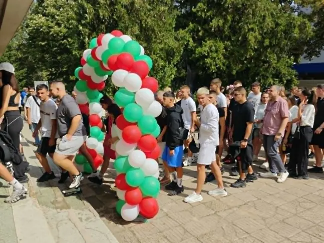 Кметът д-р Валентин Христов пожела успешна учебна година в Спортно училище „Георги Бенковски“