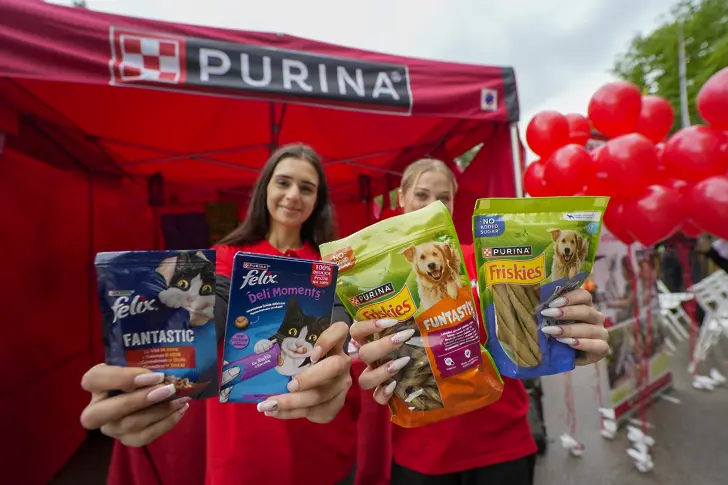 Два крака, четири лапи, една кауза: Purina тича за добро на „Нестле за Живей Активно!“ 