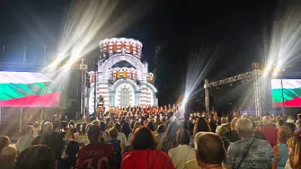 В Плевен: Празничен музикален спектакъл „България се ражда“ по повод 141 г. от Съединението на Княжество България и Източна Румелия/СНИМКИ/