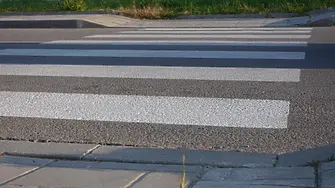 Обновиха маркировката на пешеходните пътеки в Сливен  преди началото на учебната година