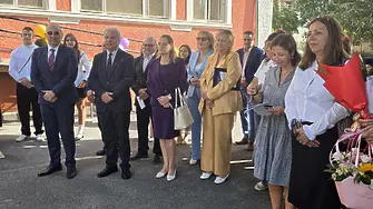 Ръководството на Областна администрация – Сливен сподели празничния дух при откриването на новата учебна година