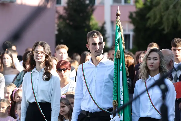 Повече ученици ще учат в Севлиево през новата учебна година