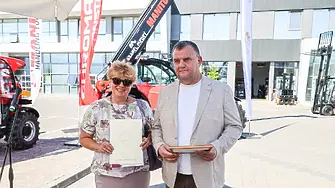 „Асарел-Медет“ дари нова машина за Българската антарктическа програма