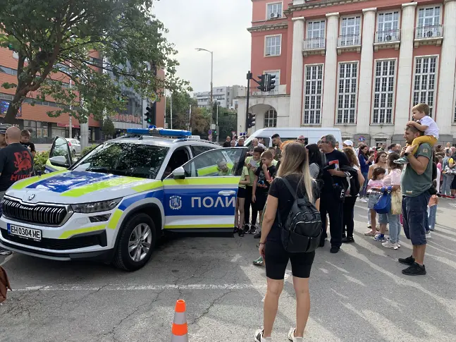 Днес на площад „Възраждане“ в Плевен: Инициатива "Пътна безопасност – знание, отговорност, живот!"