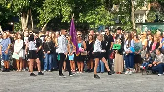 С благородна мисия: Кметът на „Южен“ откри учебната година в СУ „Св. Константин-Кирил Философ“