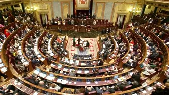 Лютив спрей в испанския парламент: 12 пострадали