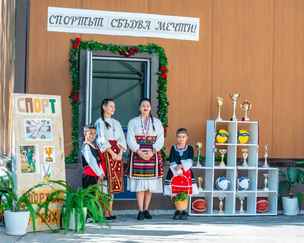 ИОУ „Васил Левски“ – Враца посреща учебната година с нов модерен физкултурен салон за 1,5 млн. лева