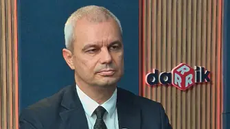 Костадинов: Като президент бих работил за образователен и научен напредък на България!