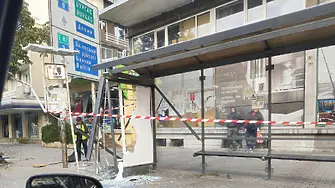 20-годишен дрогиран шофьор се вряза в спирка във Варна