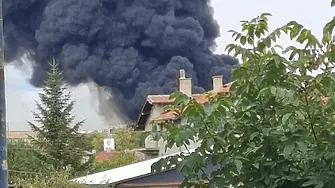 Чужденец загина при пожара в стопанския двор в Бяла