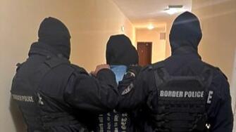 Арестуваха 22-ма, заподозряни в ОПГ за трафик на мигранти
