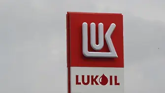 Особеният управител на „Лукойл“: Нефтът е договорен, горива в България ще има