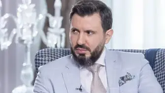 „Най-вероятно има мъж, който идва за участник“ Елвиса с ироничен коментар за „Ергенът: Любов в рая“