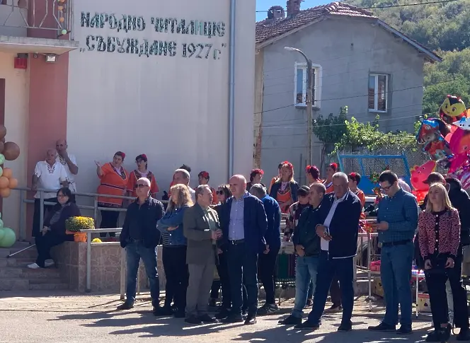 „Празник на баклавата“ се провежда за 14-ти пореден път в ловешкото село Малиново/СНИМКИ-ВИДЕО/