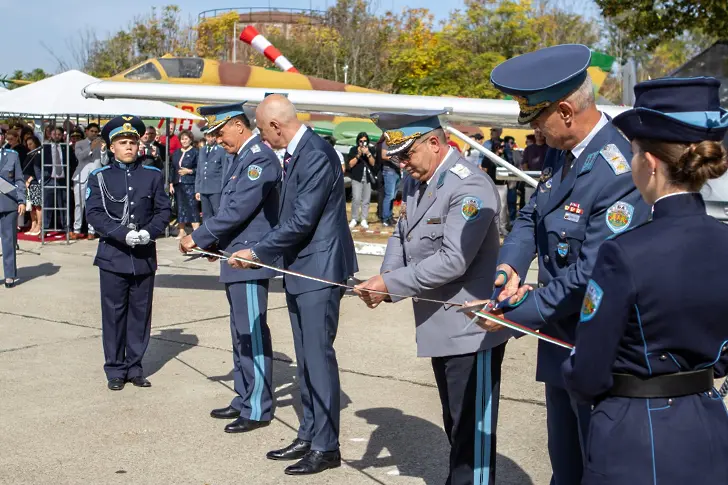 61 курсанти от 80-ия випуск на ВВВУ „Георги Бенковски“ положиха военна клетва