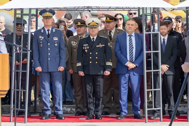 61 курсанти от 80-ия випуск на ВВВУ „Георги Бенковски“ положиха военна клетва