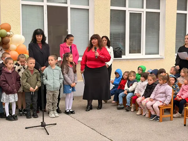 ДГ „Славейче“ във Враца отпразнува рожден ден и десетилетия иновативно обучение