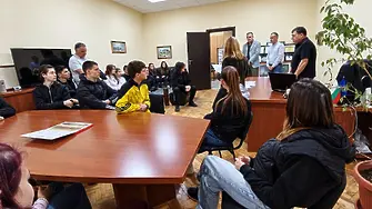 В Деня на българската община младите хора имаха думата в Гулянци