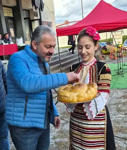 Кметът д-р Иван Иванов и председателят на Общинския съвет д-р Явор Памукчиев поздравиха жителите на селата в община Севлиево по случай техните празници