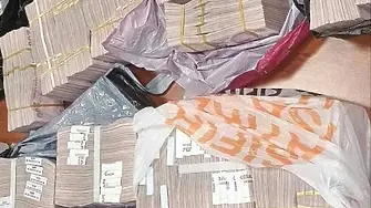 Задържаха недекларирани 4 млн. турски лири на МП Малко Търново