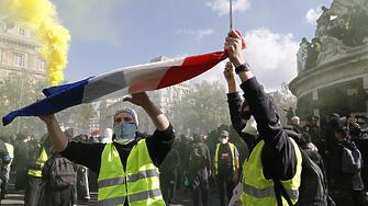 „Жълтите жилетки“ във Франция обявиха нова вълна от протести