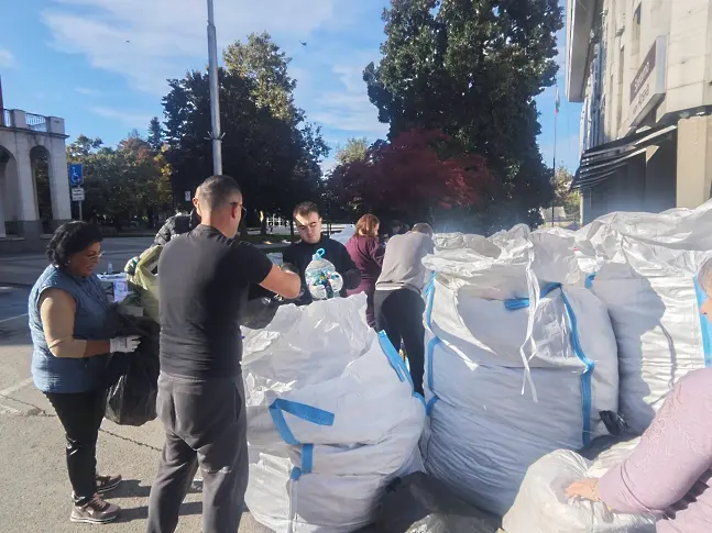 Плевен събра почти двойно повече капачки в есенната кампания на „Капачки за бъдеще