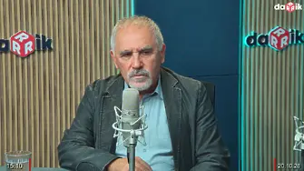 Любомир Кючуков пред Ружа Райчева: Макрон постла червения килим за Льо Пен