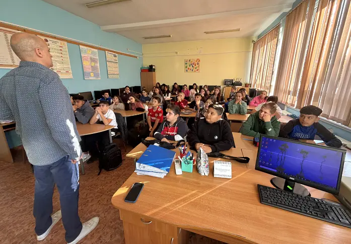 Беседи с ученици на тема „Избягване на насилието и тормоза в живота ми“ 