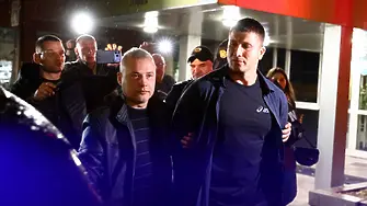 Задържаха служителя на НСО, който бутна Соня Колтуклиева пред централата на „Прогресивна България“