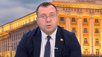 Петър Петров: „Възраждане“ има реален шанс да отиде на балотаж