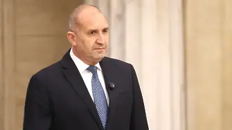 Радев изказа съболезнования към семействата и близките на загиналите при железопътната катастрофа в Испания
