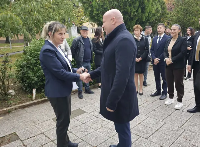 Община Плевен постави начало на инициативата „Играй гимнастика, бъди здрав!“