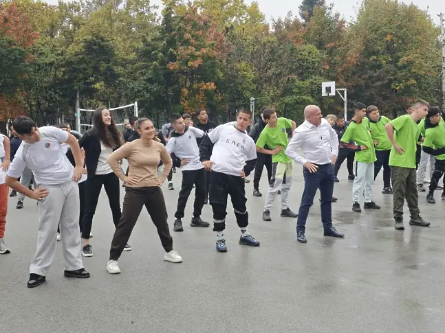 Община Плевен постави начало на инициативата „Играй гимнастика, бъди здрав!“