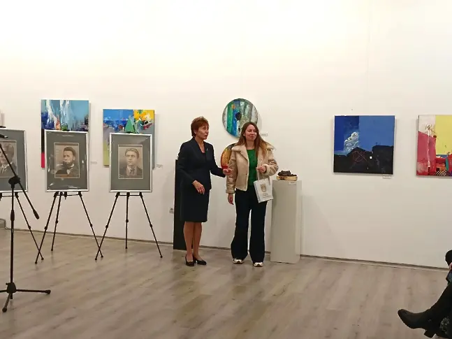 Община Плевен отличи ученици, преподаватели и директори за принос към образованието, науката и духовността