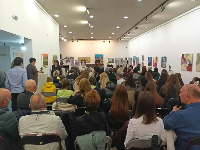 Община Плевен отличи ученици, преподаватели и директори за принос към образованието, науката и духовността