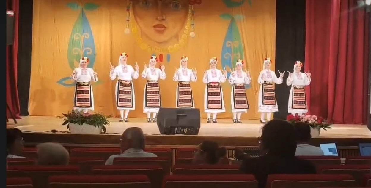 Първо място и златен медал за Танцов състав „Сборенка“ при НЧ „Георги Парцалев-1901“ - Левски