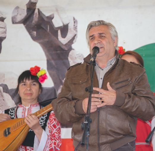 Повече от 600 самодейци участваха в 17-ия фолклорен събор "Де е българското"