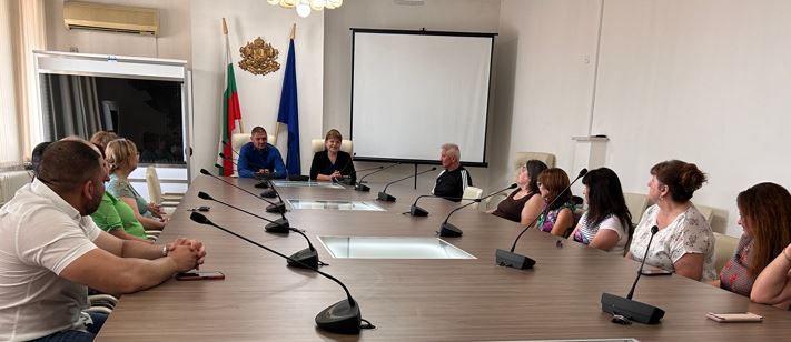 Новият областен управител на Враца Надя Донкинска получи ключа и печата от досегашния губернатор на Враца