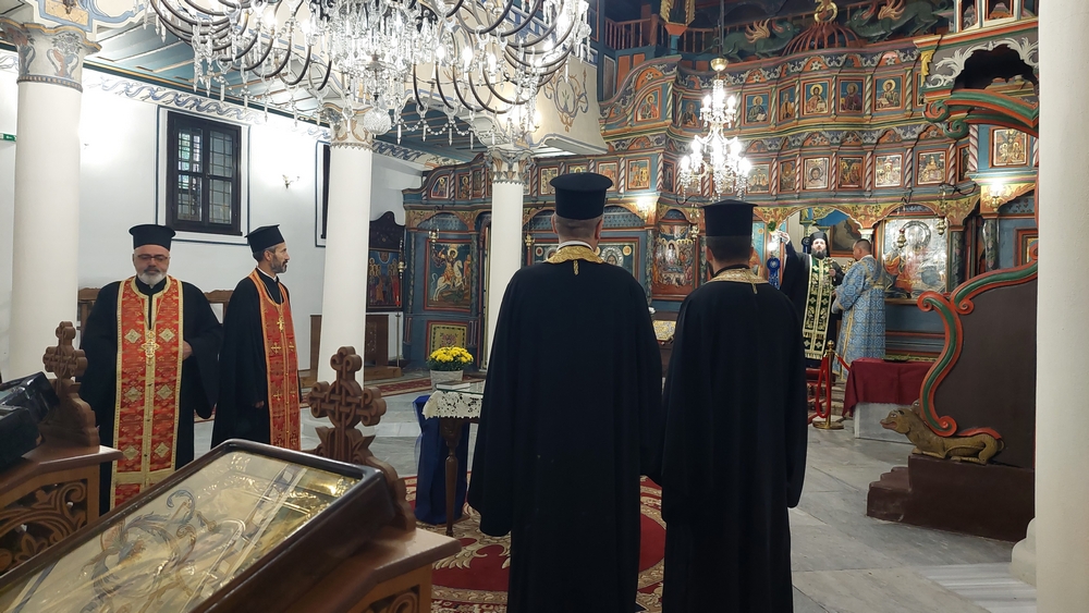 С  молебен за здраве и благословение започна новата учебна  година в Кюстендил