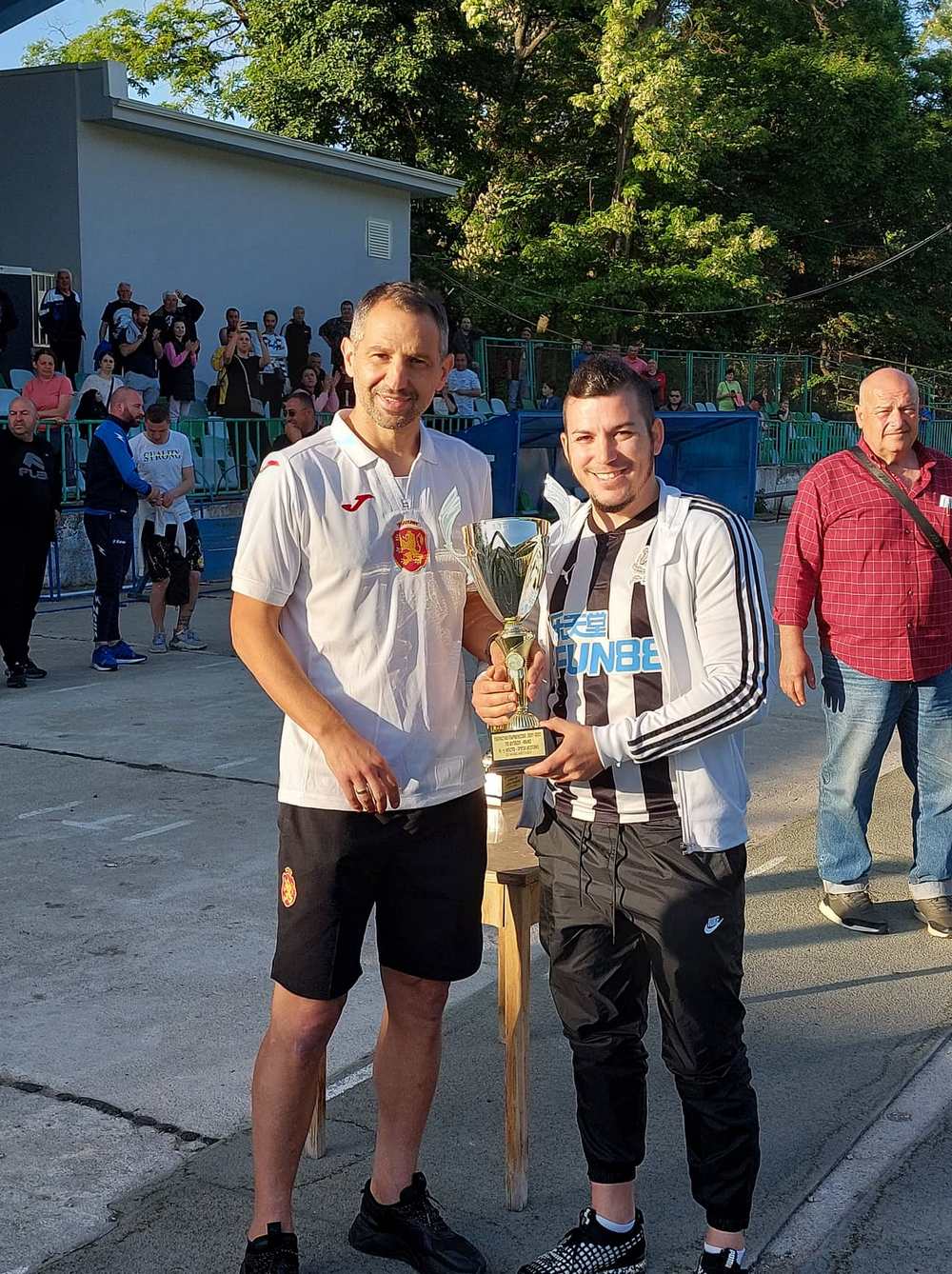 Струмска слава Търновлаг ликува като областен първенец