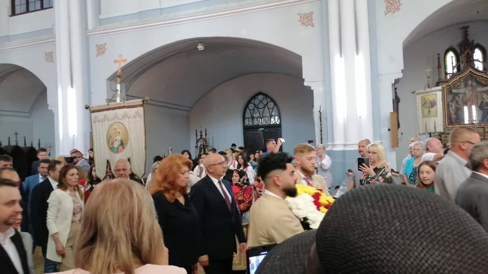 С големи тържества и чествания бе отбелязана 130 - та годишнина от построяването на римокатолическата църква в село Винга, Румъния