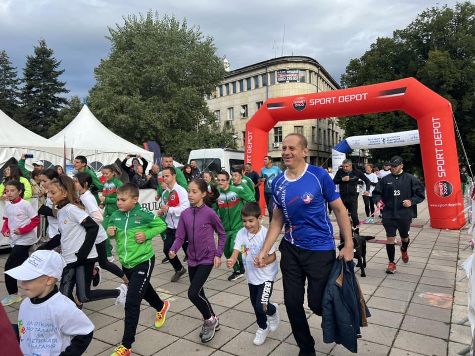 Стотици се включиха в третото издание на Маратон и Полумаратон Кюстендил