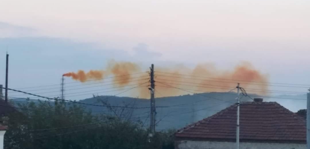 Авария в завод предизвикала оранжевия облак над Девня