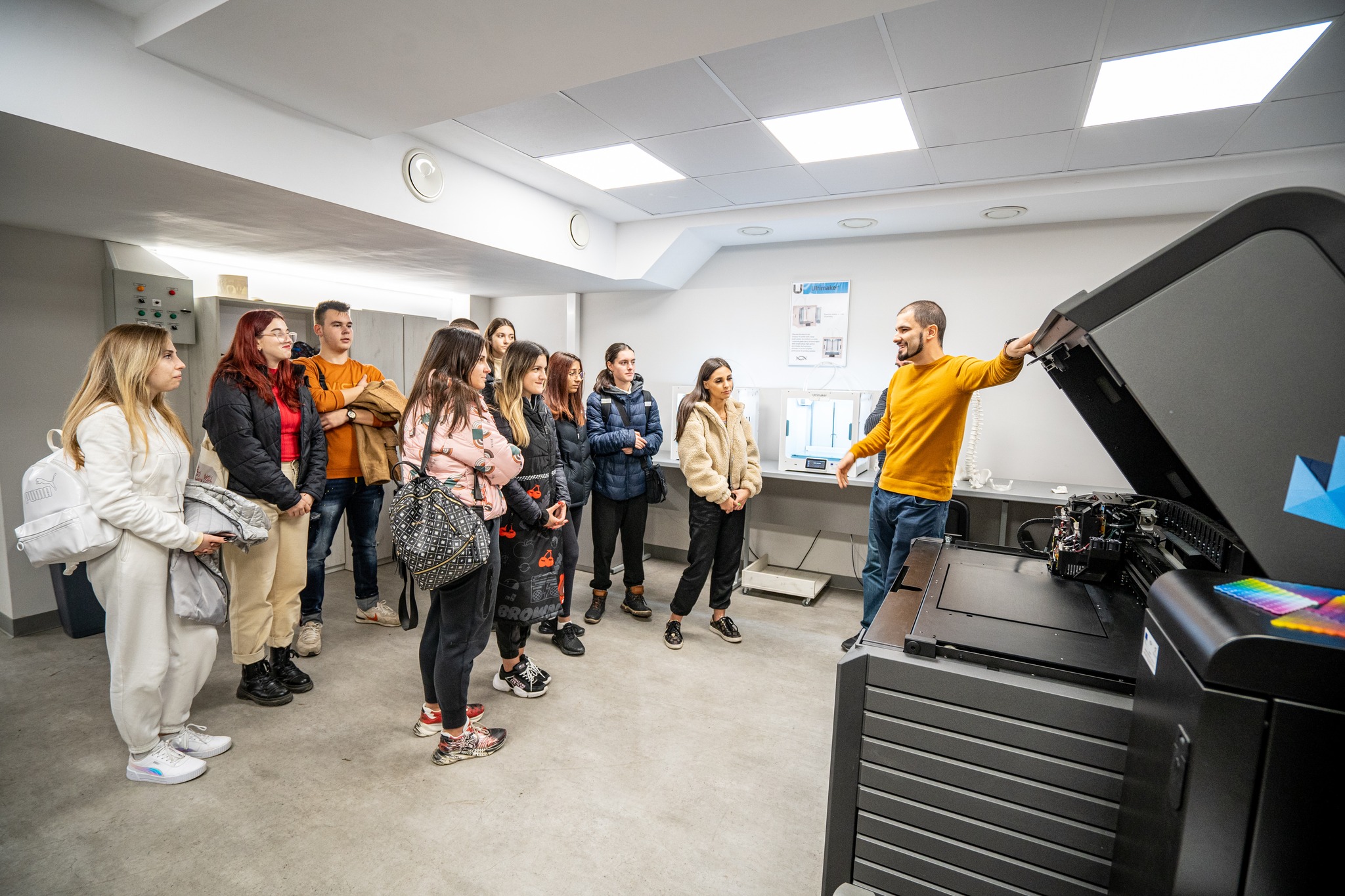 Възпитаници на ГПЧЕ „Димитър Димов“ гостуваха в Ден на отворените врати в МУ-Плевен