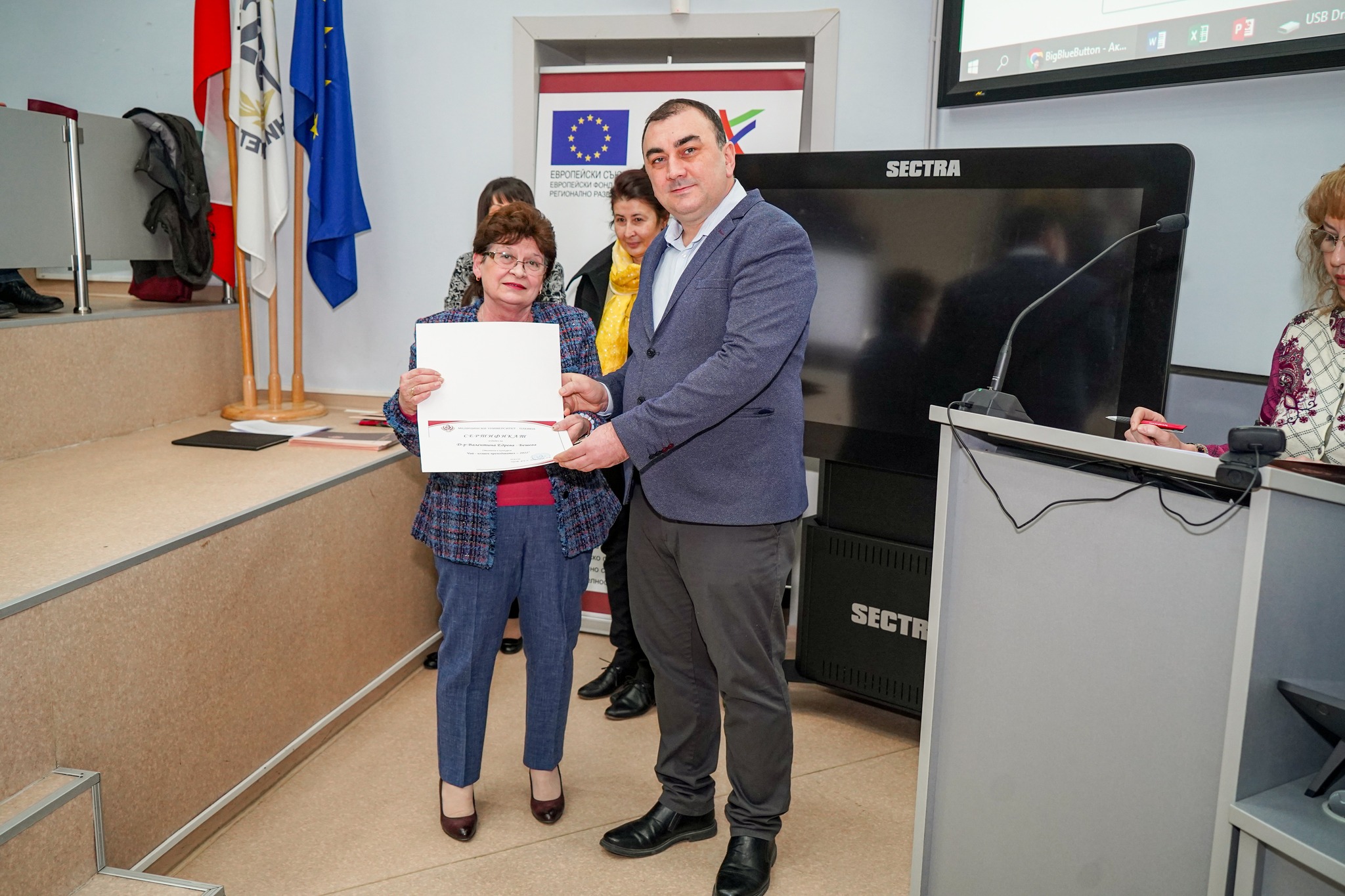 В МУ-Плевен отличиха най-изявените преподаватели за 2022 година