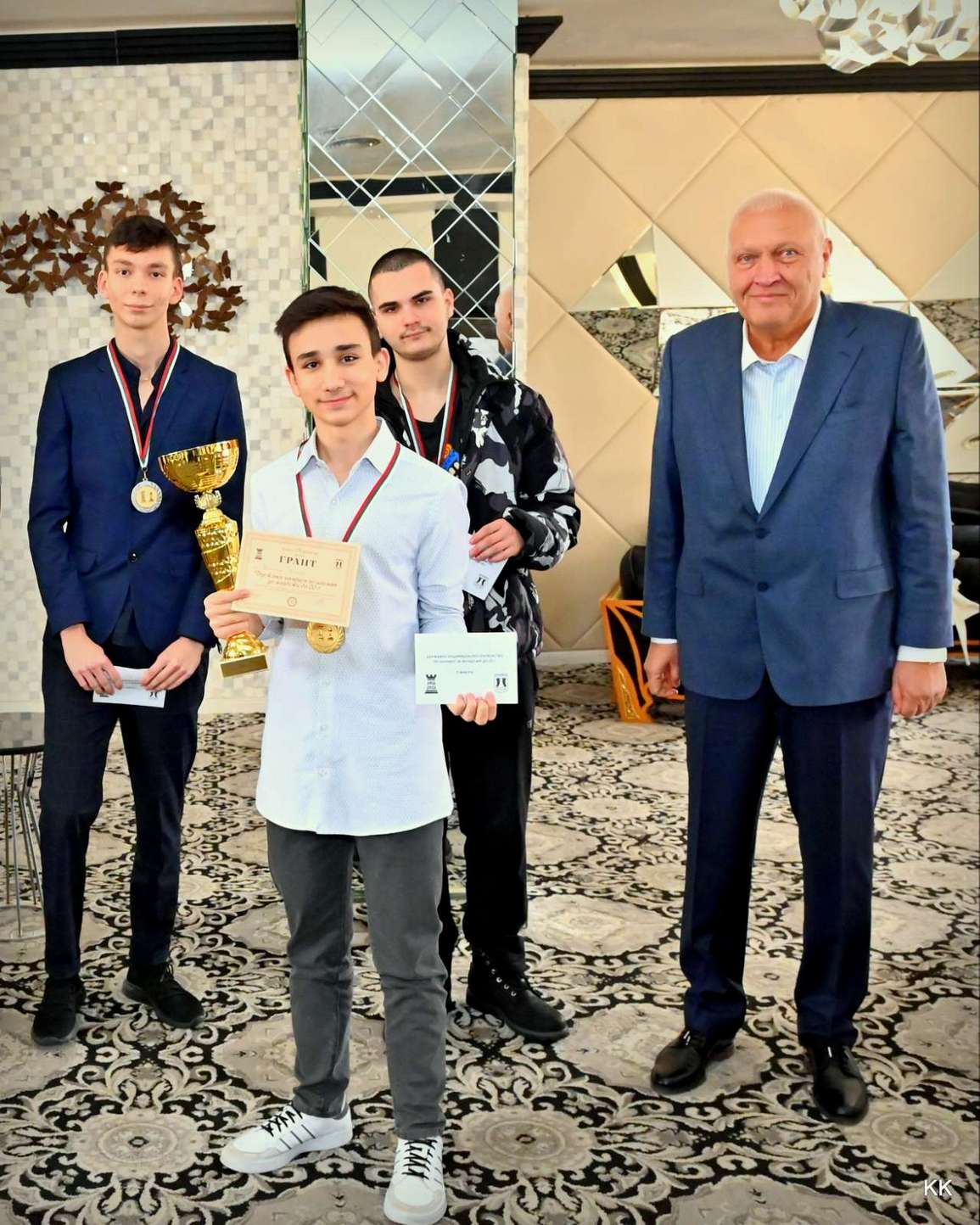  Забележително плевенско присъствие на Държавното индивидуално първенство по класически шахмат до 20 години