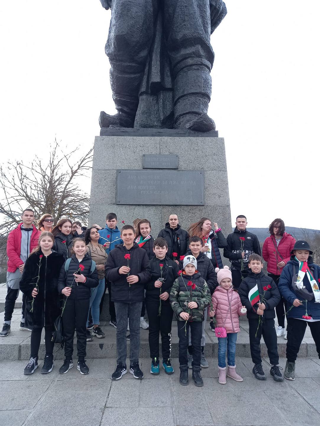 НЧ „Зора-1990“ в село Победа почете Апостола с образователна екскурзия