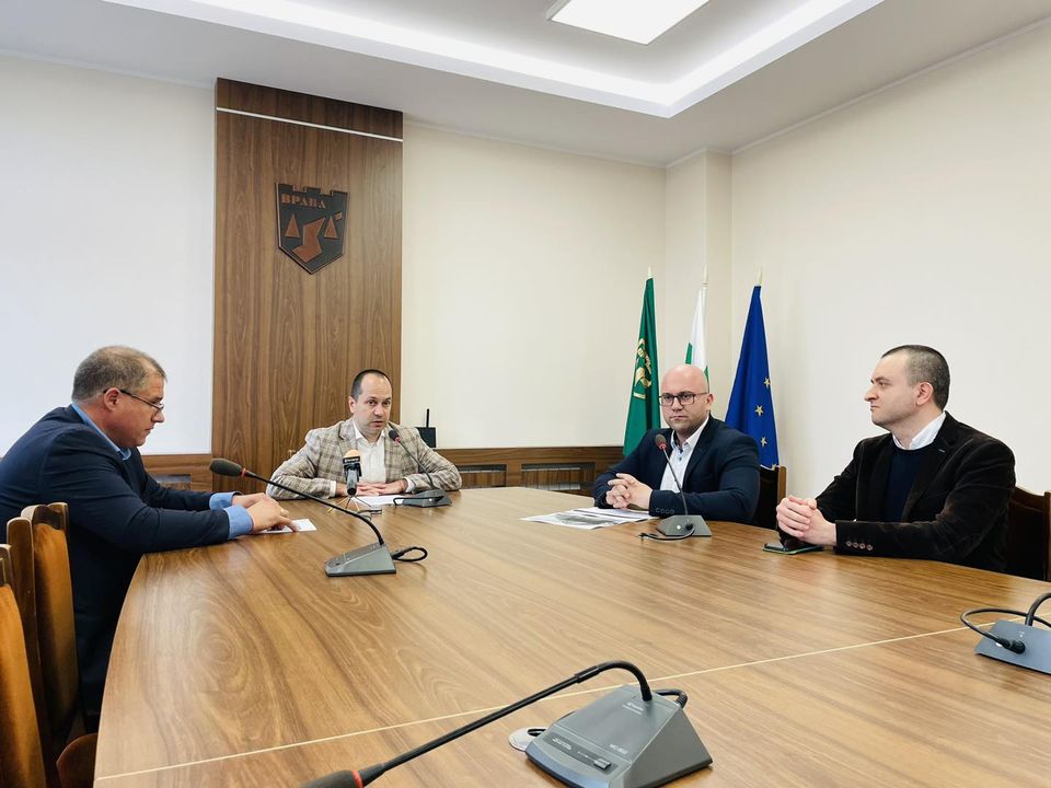 Близо 1300 домакинства от Враца са с подготвени документи за кандидатстване по програмата за саниране