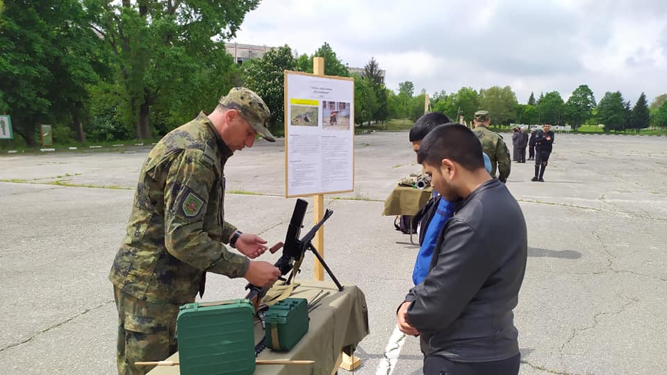 Единен център за начална подготовка отвори врати по повод 6-ти май/СНИМКИ/