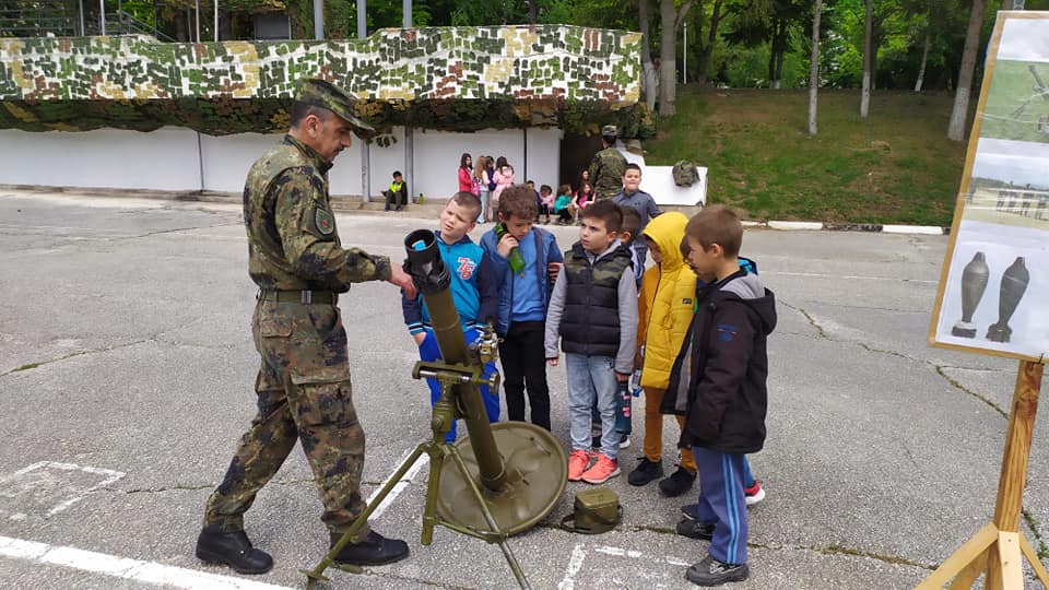 Единен център за начална подготовка отвори врати по повод 6-ти май/СНИМКИ/